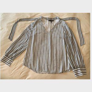 Black & White Striped Long Sleeve Top
